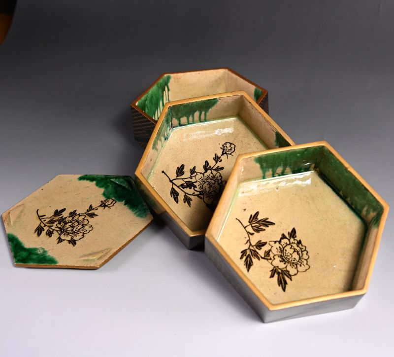 Incredible Japanese Toyoraku Lacquered Ceramic Jubako