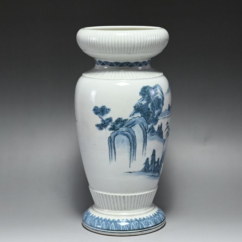 Fine19th c. Hirado Style Porcelain Vase