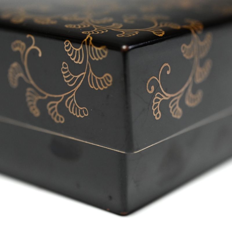 Unusual Edo period Suzuri-bako Lacquered Writing Box