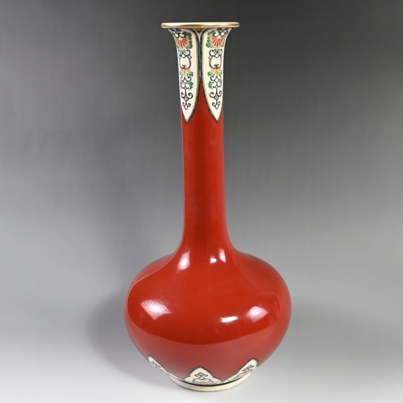 Magnificent Red Vase by Imperial Artist Ito Tozan
