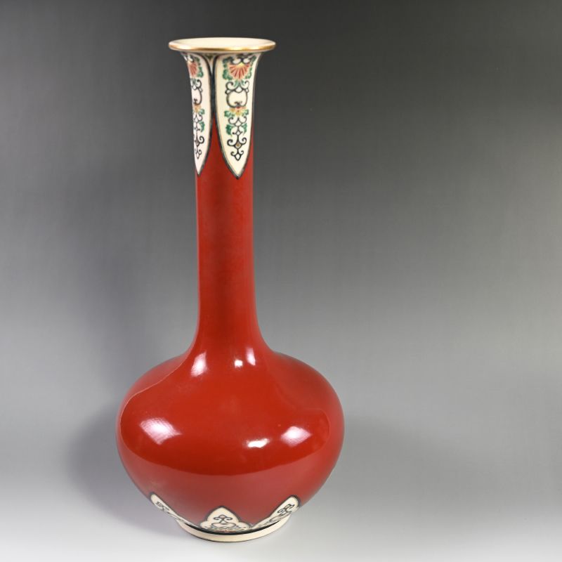 Magnificent Red Vase by Imperial Artist Ito Tozan