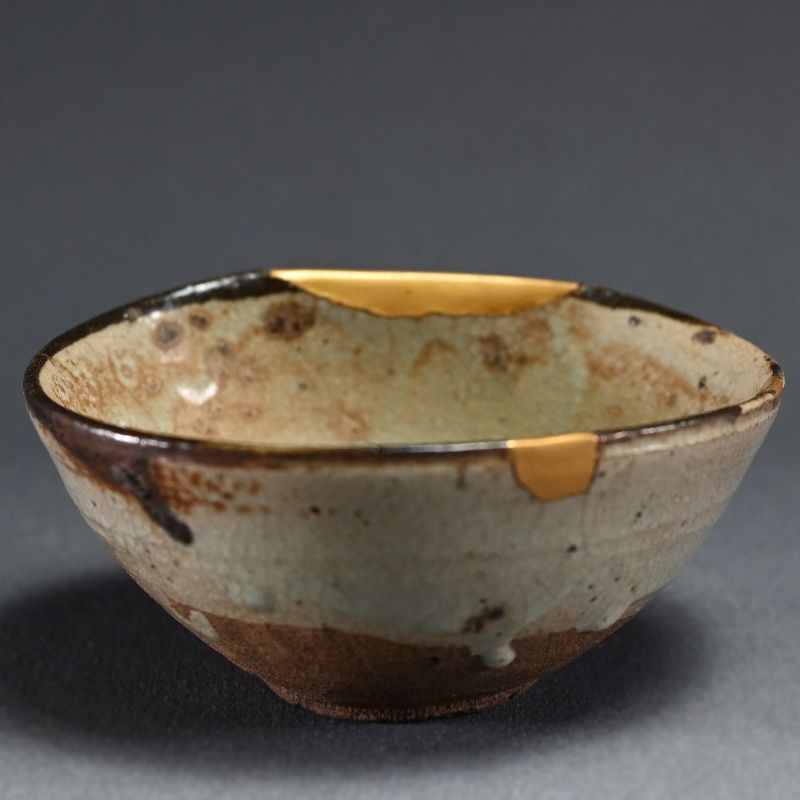 Early Karatsu Chawan Tea Bowl w/ Kintsugi gold repair