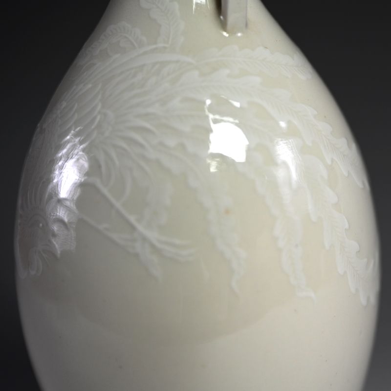 White Vase with Phoenix by Imperial Artist Ito Tozan I