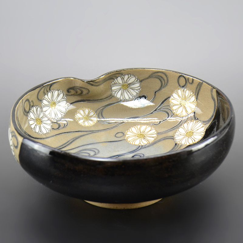 Kenzan Style Chrysanthemum Bowl by Miyagawa (Makuzu) Kozan