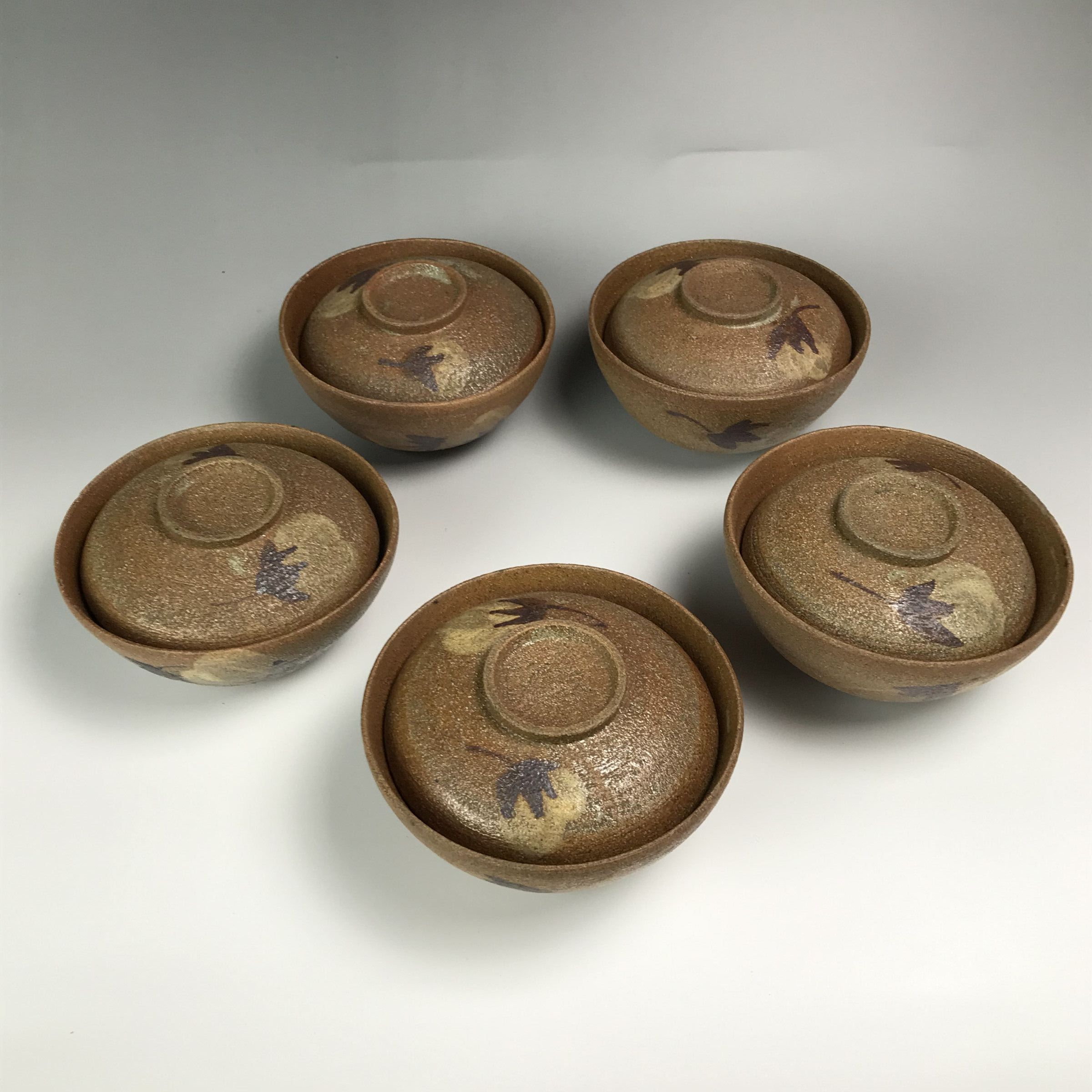 Rare Boxed Set of 5 Akashi Yaki Covered Bowls