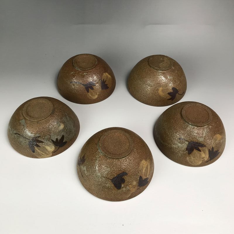 Rare Boxed Set of 5 Akashi Yaki Covered Bowls