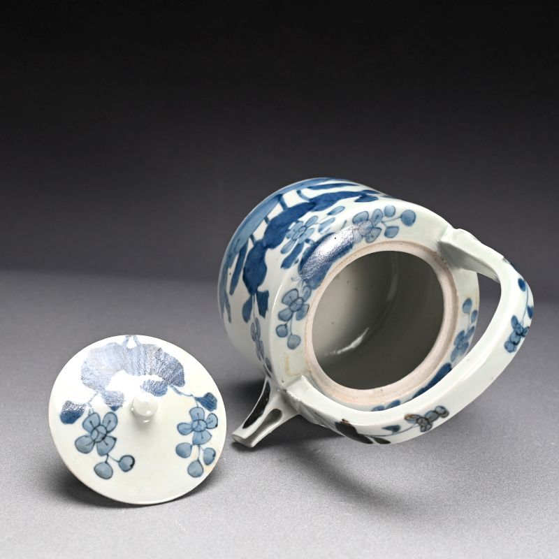 Late Edo period Imari Suichu Sake Server