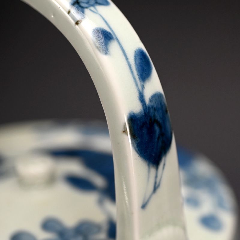 Late Edo period Imari Suichu Sake Server