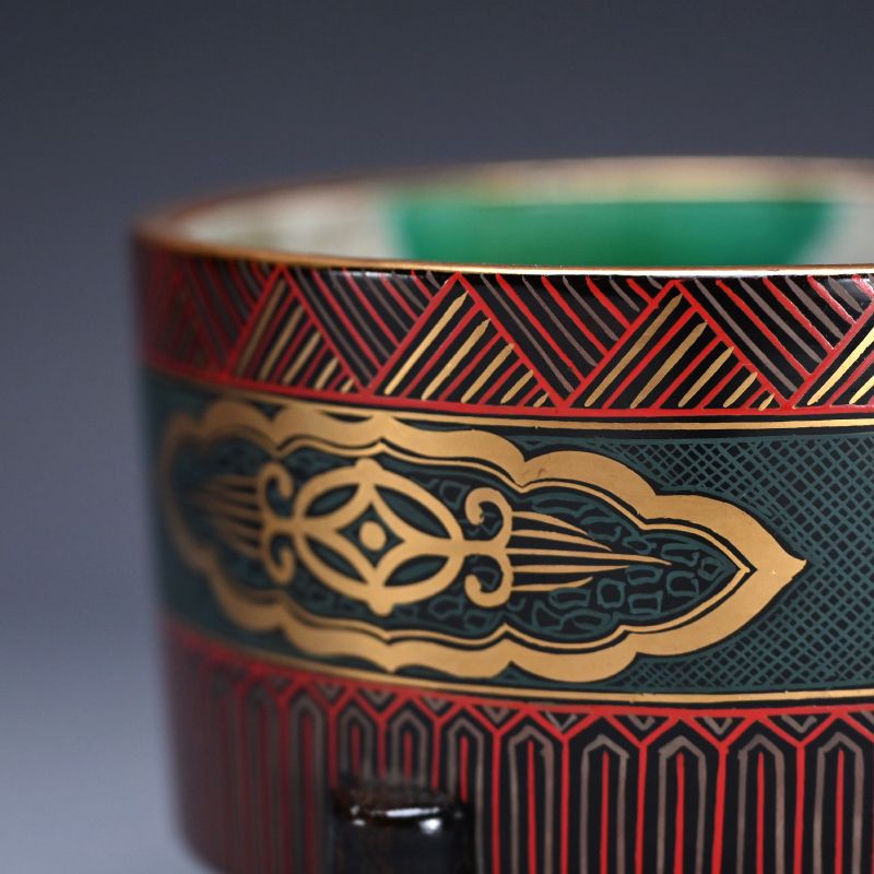 19th c. Toyoraku Lacquered Pottery Haisen Sake Cup Washing Bowl