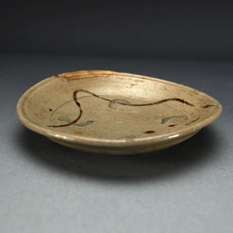 Momoyama to Early Edo Shino-Oribe Bowl Set