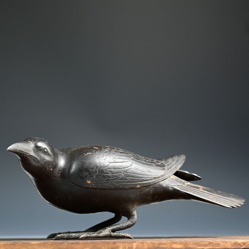 A fabulous Antique Japanese Bronze Crow signed Takayo