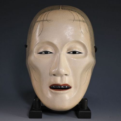 Onna Noh Mask named “Ryojo Komachi”