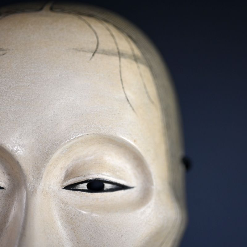 Onna Noh Mask named “Ryojo Komachi”