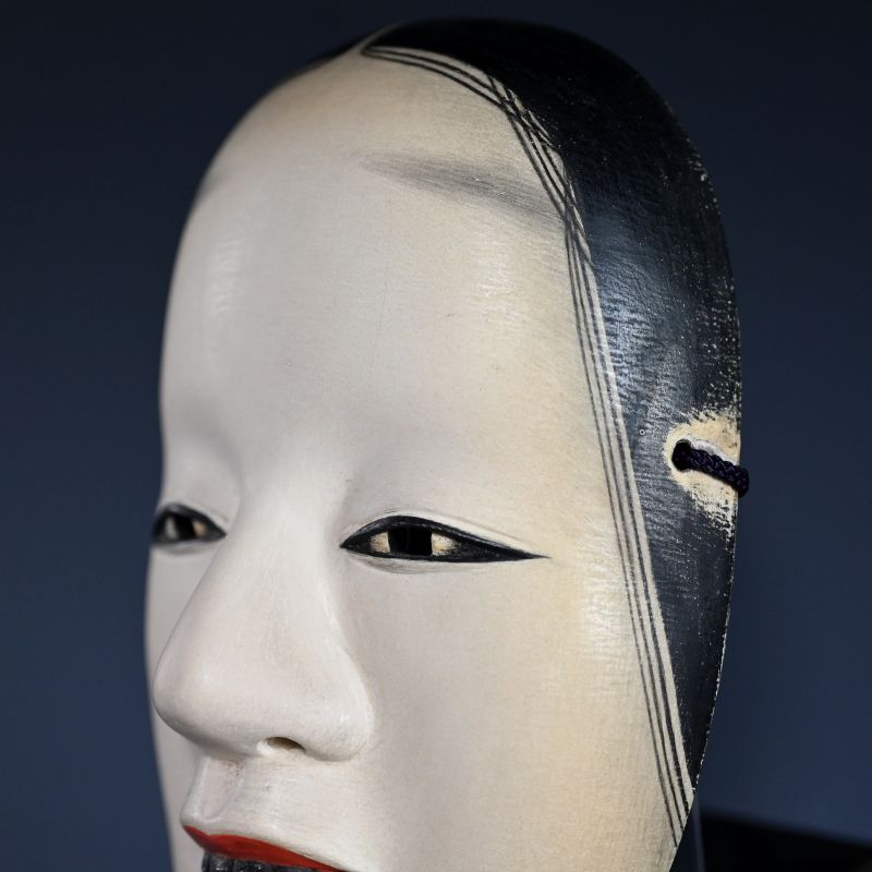 Onna Noh Mask named “ZOU ONNA”