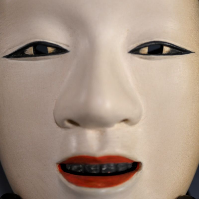 Onna Noh Mask named “ZOU ONNA”