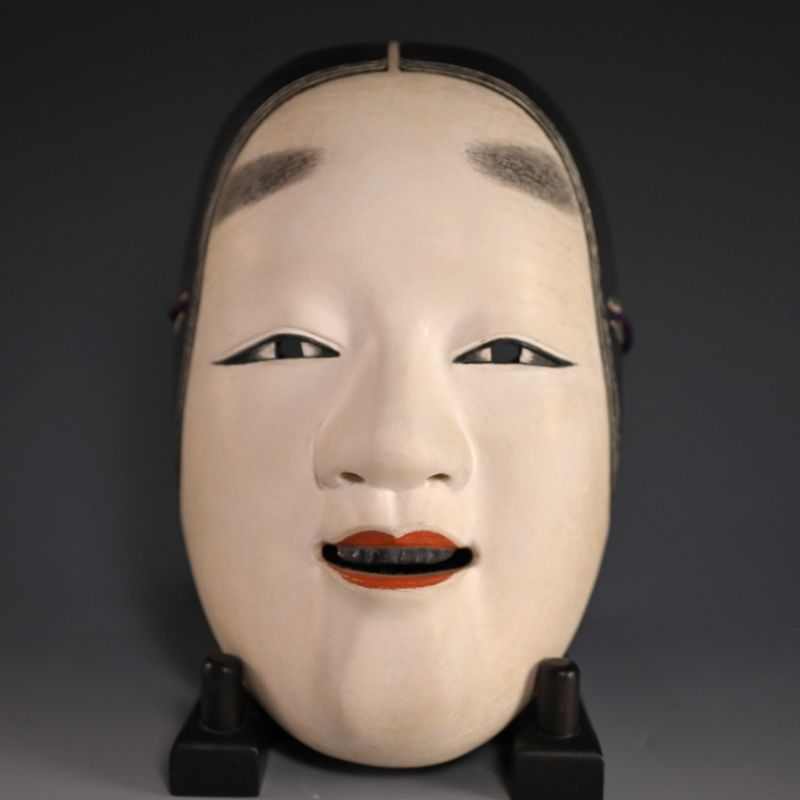 Onna Noh Mask named “KOOMOTE” which indicates young girl