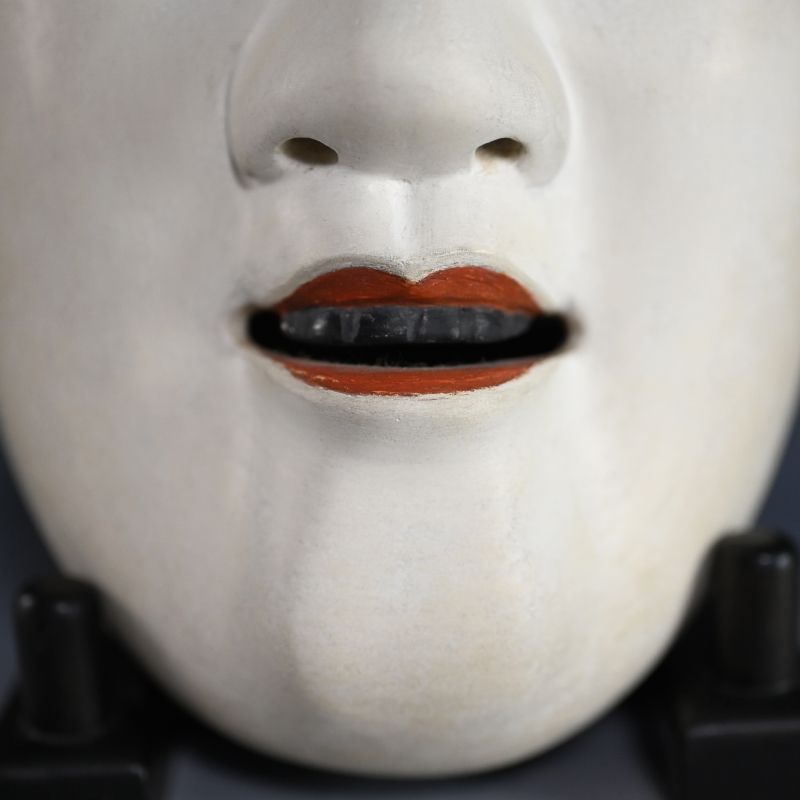 Onna Noh Mask named “KOOMOTE” which indicates young girl