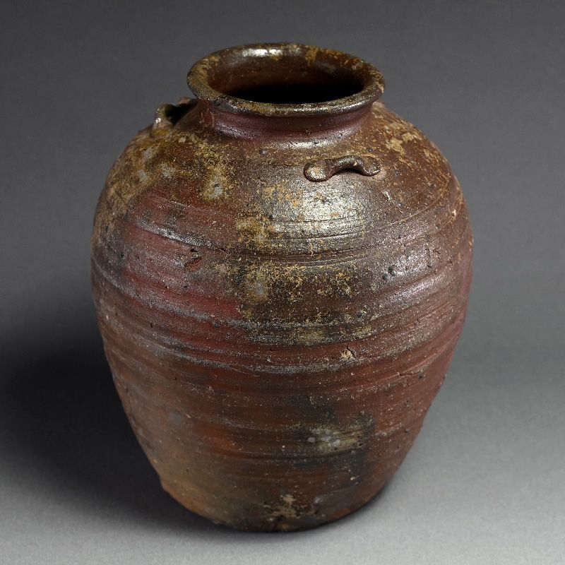 Momoyama To Early Edo Bizen tsubo