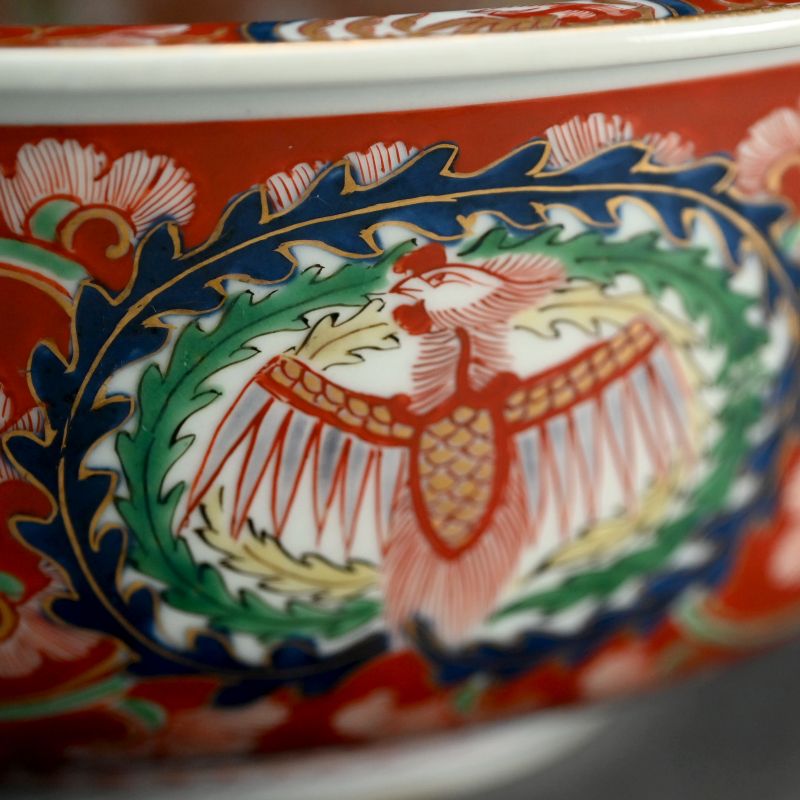 2 Luxurious Daishoji-Imari Porcelain Dragon Bowls, Kutani