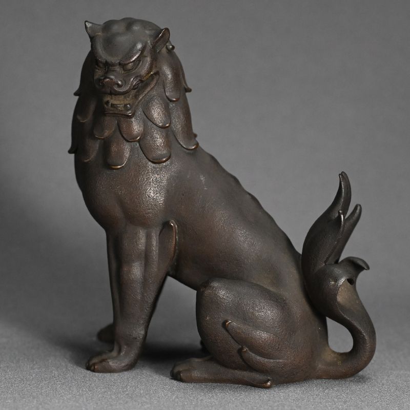 Bronze Shishi Okimono by Yamamoto Junmin