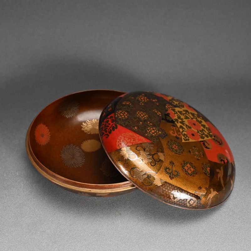 The Kura - Japanese Art Treasures online catalog - Antiques The Kura - Japanese Art Treasures online catalog - Antiques