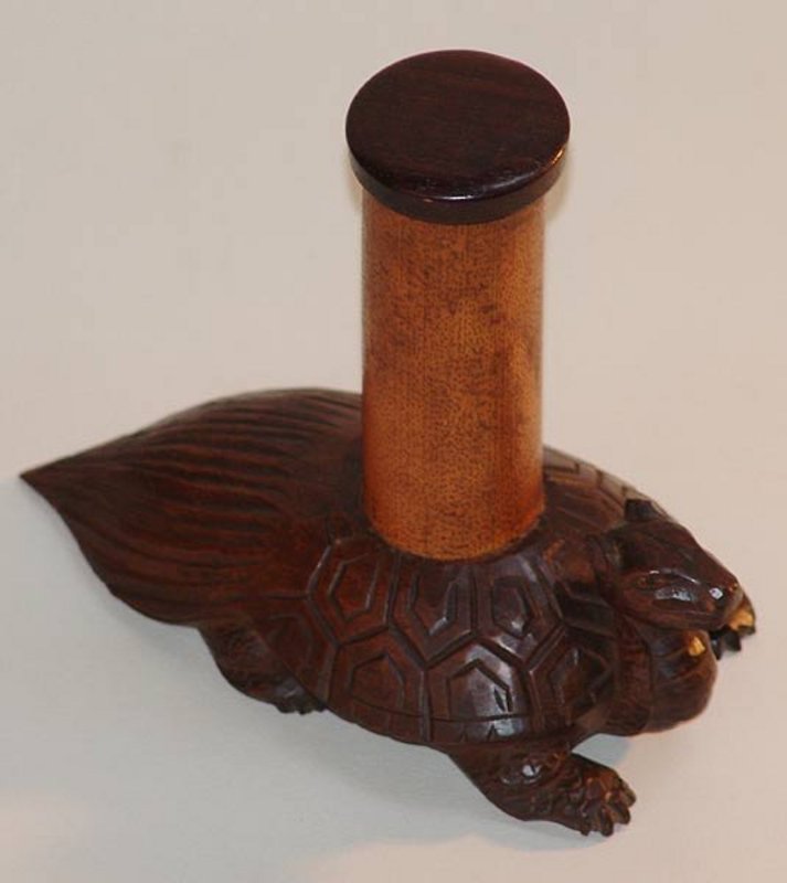 Japanese MINGEI TURTLE CARVING, PIPE TAP