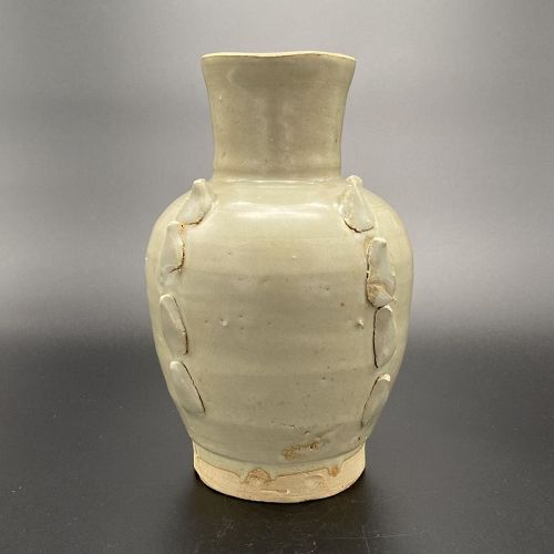 A Chinese Song Dynasty Yue Kiln Horned Jar
