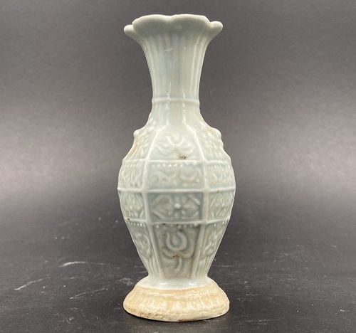 A Small Yuan Dynasty Qingbai Glazed Molded Vase with Petalled Rim
