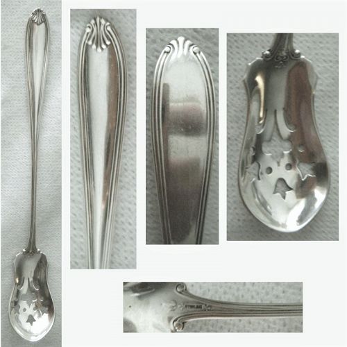 International 'Margaret Old' Sterling Silver Pierced Bowl Olive Spoon