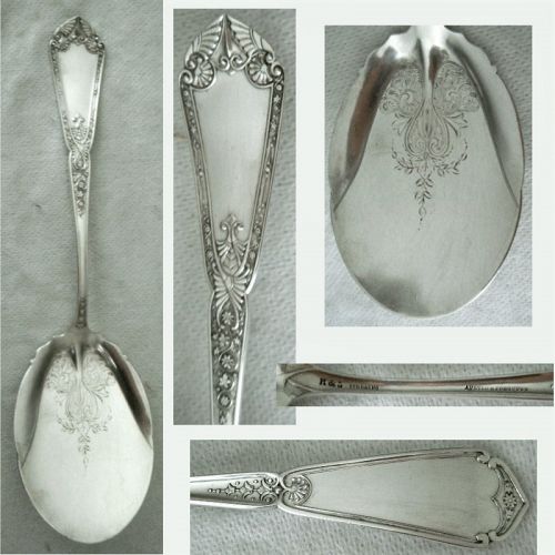 Hotchkiss & Schreuder 'Longfellow' Sterling Fried Oyster or Egg Server