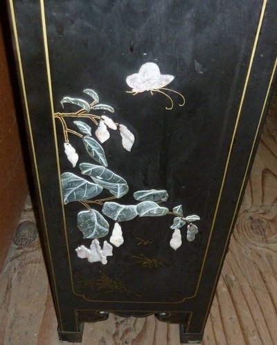 Antique Japanese Meiji Lacquer Stone Inlay