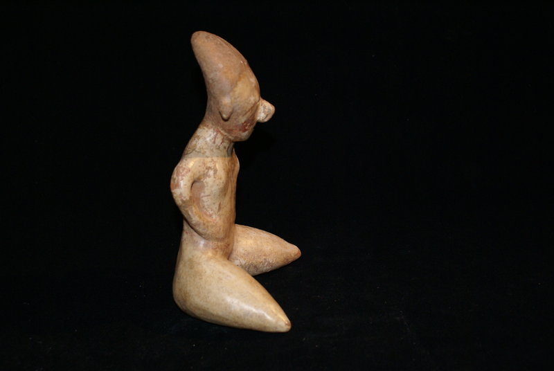 Pre-Columbian A Very Rare Chinesco Figure Seated Figure