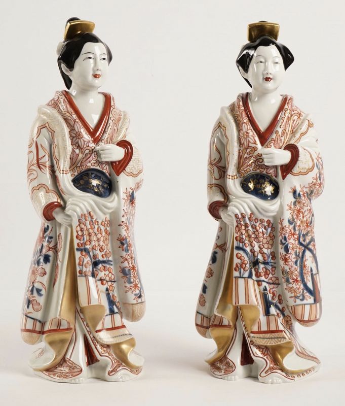 Two Large Bijin (Beauties) in Imari Porcelain