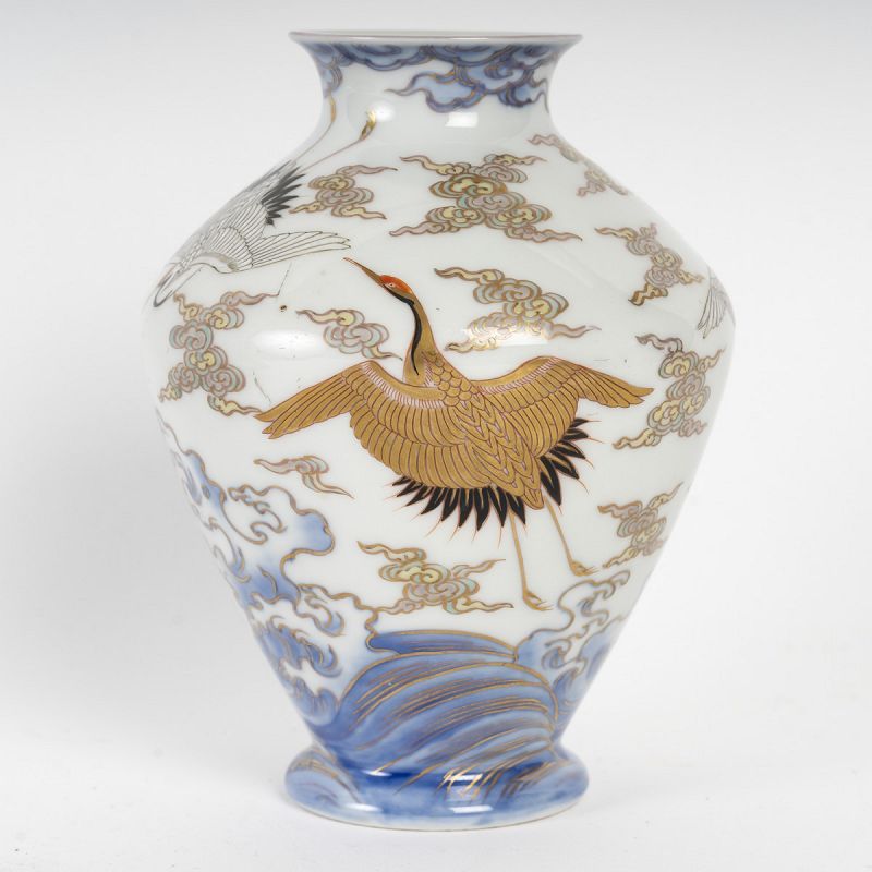 Japanese porcelain vase of Fukukagawa kilns