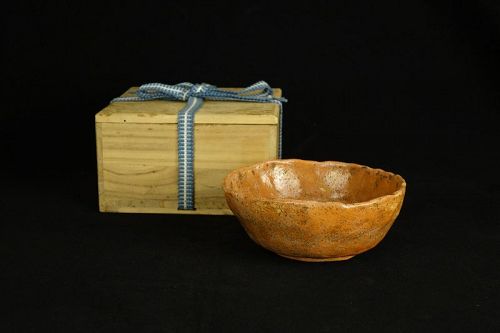 Late Edo (1800-1868) Japanese Red Raku (Aka-Raku) Tea Bowl