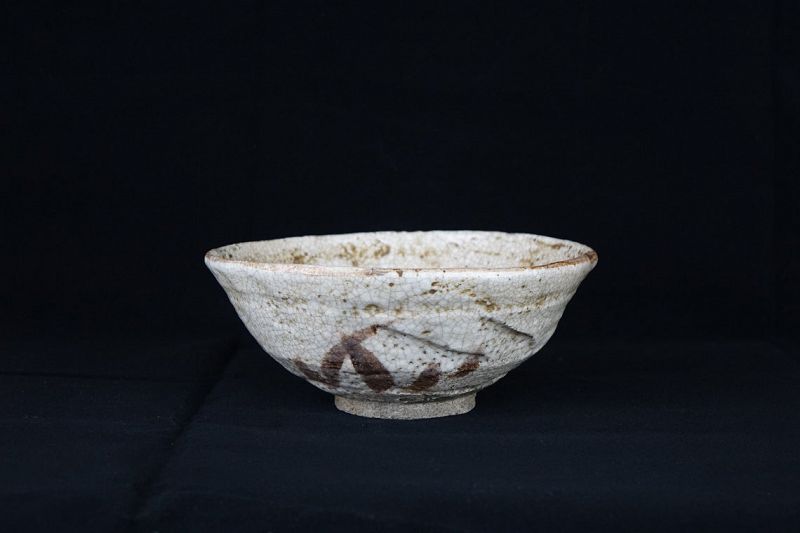 Kato Shuntai (1802-1877) Japanese Antique Shino Ware Chawan Teabowl