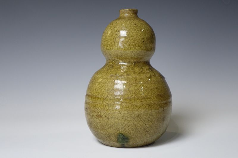 Edo Period (1603-1868) Ki-Seto Tokkuri Sake Bottle