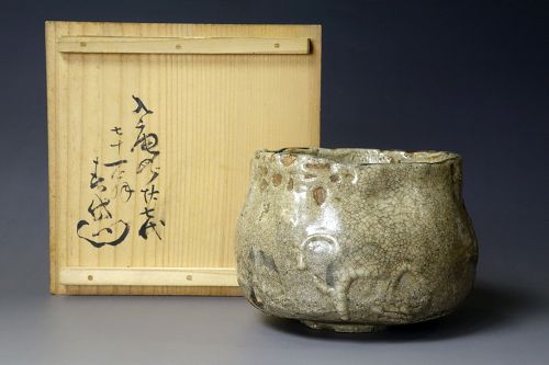 Wabi-Sabi Shino Chawan made by Seto master Kato Shuntai (1802-1877)