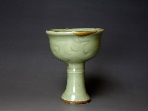Early Ming Dynasty (14-15cc) Longquan Celadon Stem Cup