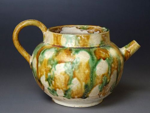 Rare Chinese Tang Dynasty (7-8cc) ewer decorated with Sancai glaze