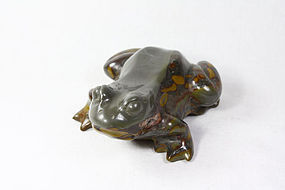 china  stone  frog   strong republican