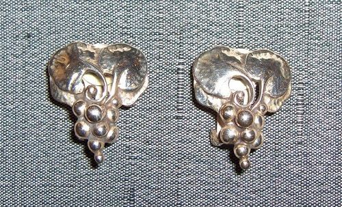 Georg Jensen. Sterling silver Earrings of the year 1996. Grapes .