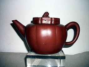 CHINESE YIXING TEAPOT