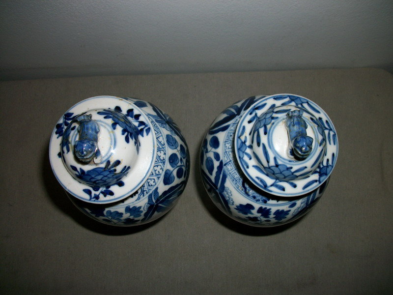 A PAIR OF CHINESE B/W VASES