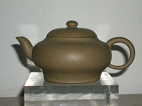 CHINESE YIXING TEAPOT