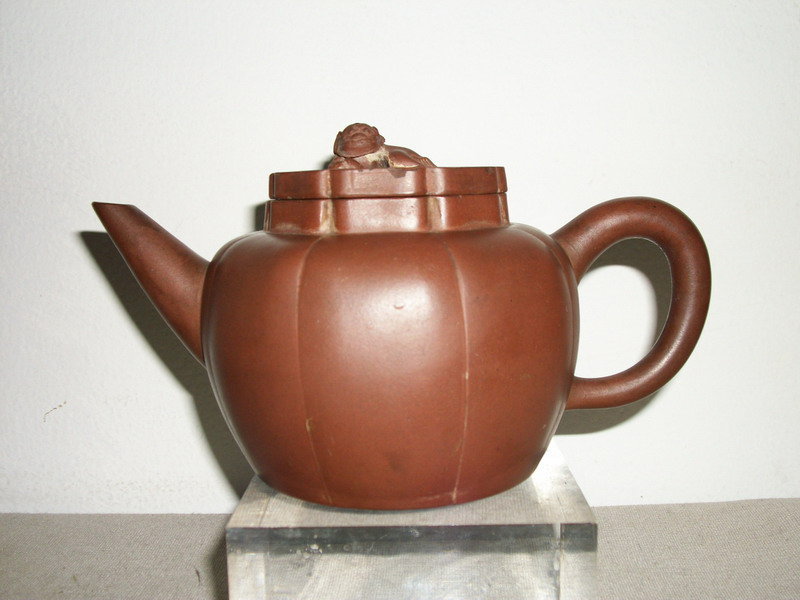 CHINESE YIXING TEAPOT