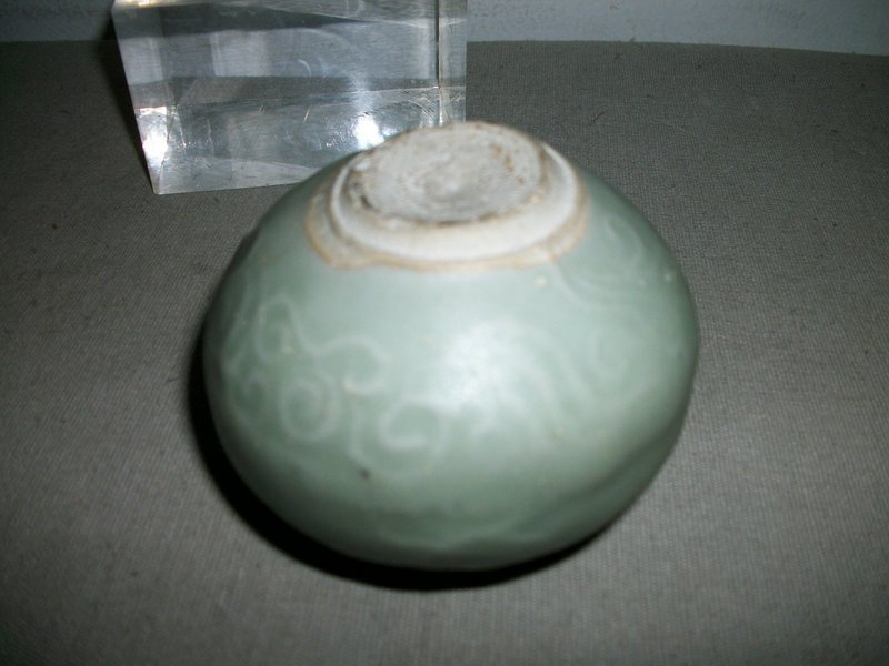 YUAN LONGQUAN CELADON JAR