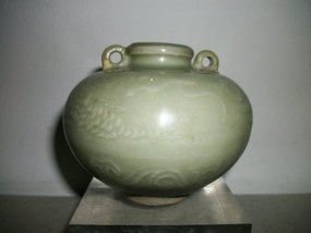 YUAN LONGQUAN CELADON JAR