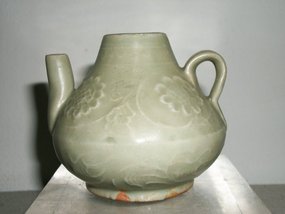 YUAN/MING LONGQUAN CELADON EWER