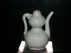 SONG/YUAN QINGBAI DOUBLE GOURD EWER